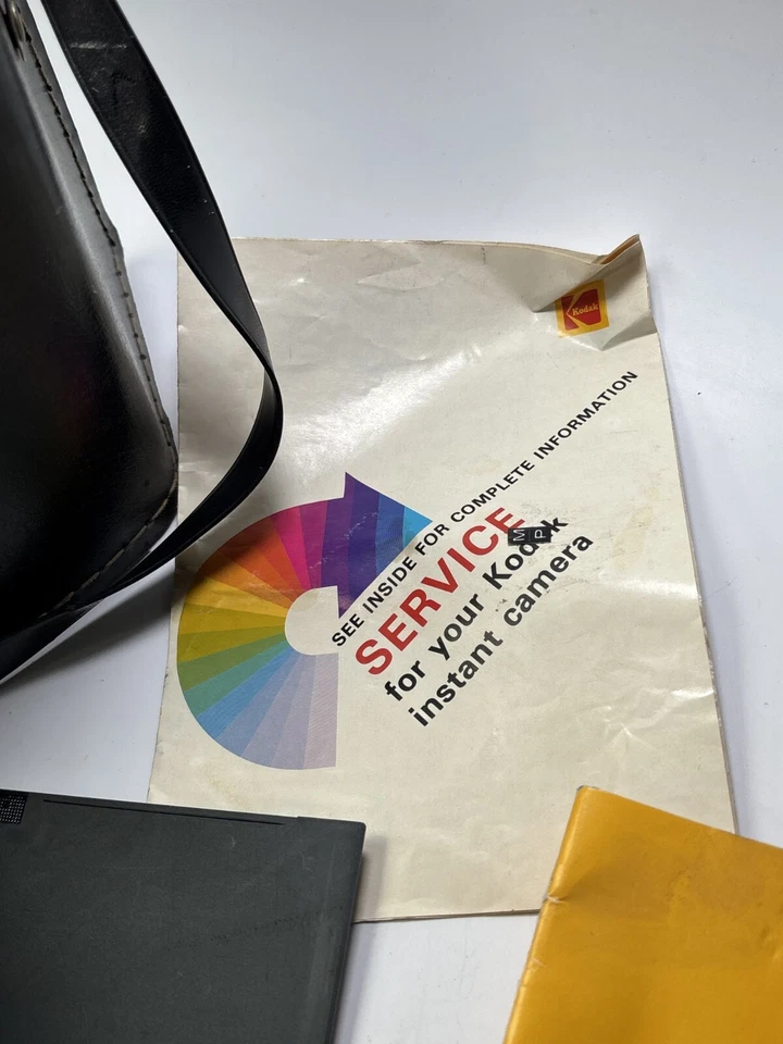 Cámara instantánea Kodak Colorburst 100 sin probar con estuche de transporte vintage Foto 3 de 4