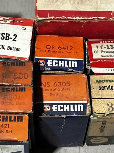 NOS Domestic Automotive Brush Set, Oil Switch Neutral Safety Switch  LOT bulk - Imagen 5 de 12
