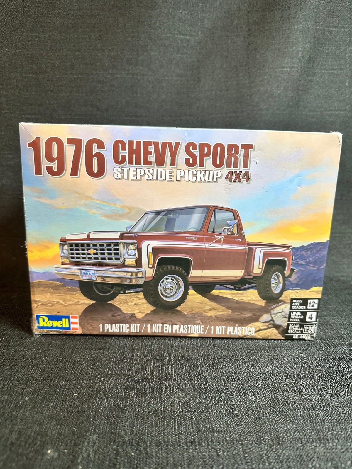 1/24 85-4486 Open Box
