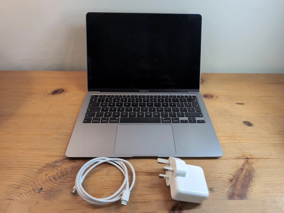Apple MacBook Air 13" 2020 · i5 · 8GB · 500GB, photo 1 of 5