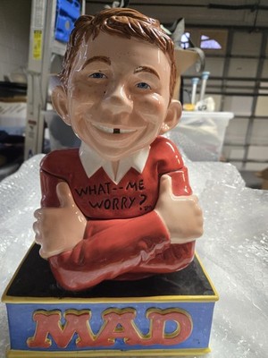 2000 Mad Magazine Alfred E. Neuman Clay Art Ceramic Cookie Jar What Me Worry? 