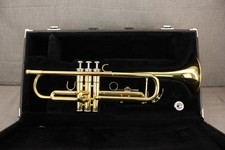 Yamaha YTR 2335 Bb Beginner/Student Trumpet