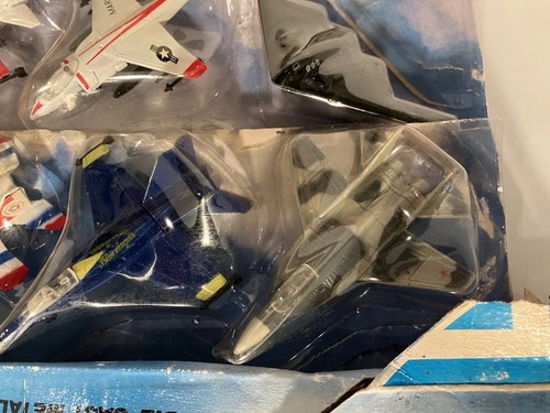 Zylmex - Dyna-Flites Collector Set Of 12 Planes 1993 - Picture 2 of 12