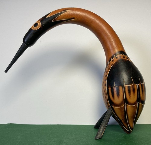 Bird ornament made from carved painted gourd traditional Peruvian folk art LUC - 第 2/11 張圖片