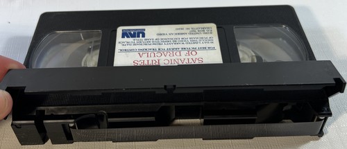 The Satanic Rites of Dracula (VHS, 1990) - Picture 9 of 9