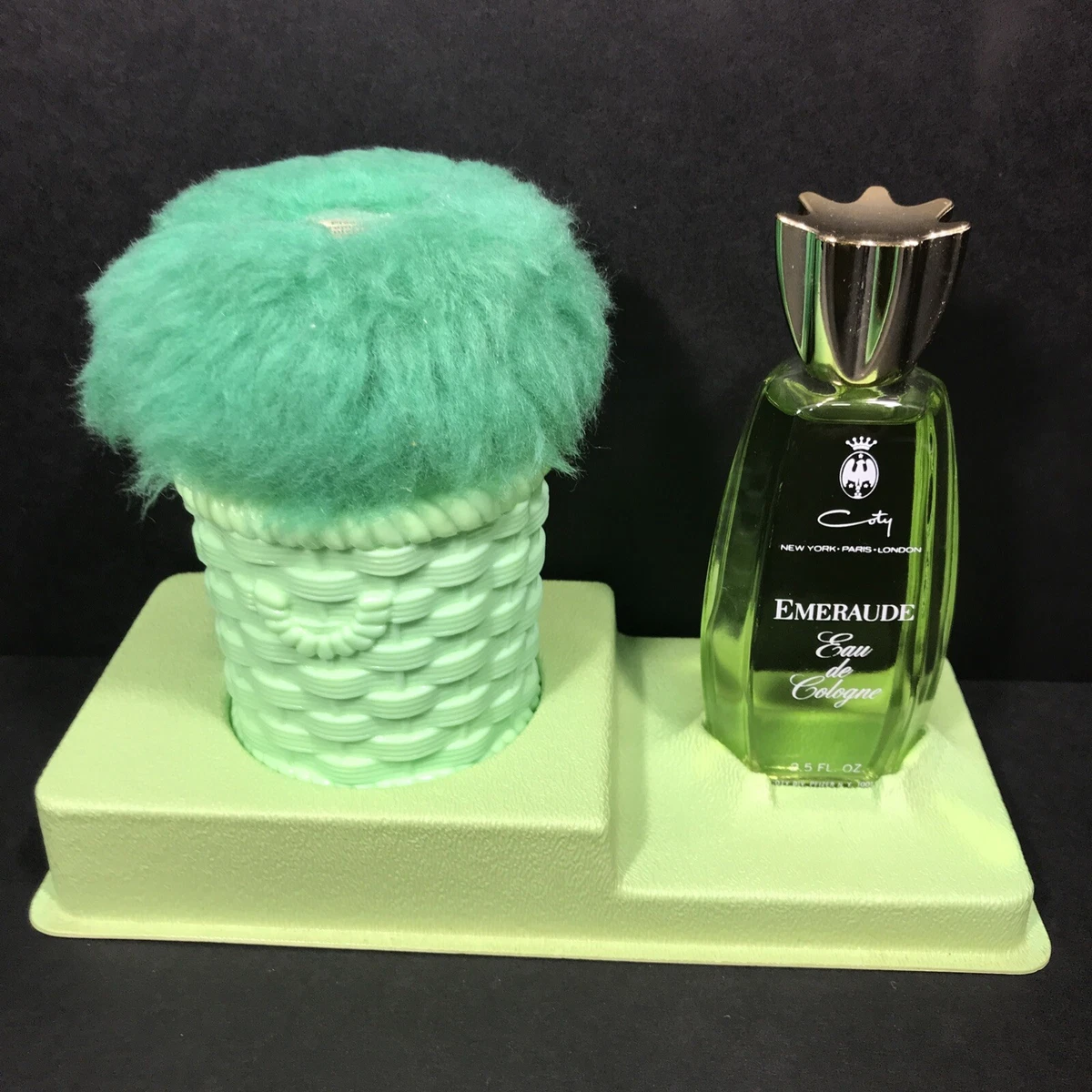 Vintage Coty Emeraude Eau De Cologne 2.5 Oz Powder Pouf 4 Oz Gift Set