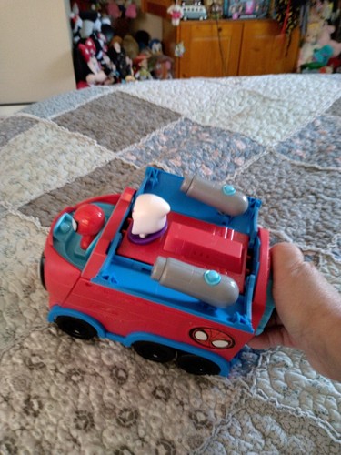 Spidey & His Amazing Friends Web Spinning 3 In 1 Transforming Hauler Vehicle - Picture 8 of 8