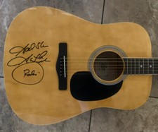 Garth Brooks Body Signed Autographed Acoustic Guitar W/ Lyrics Beckett Certified