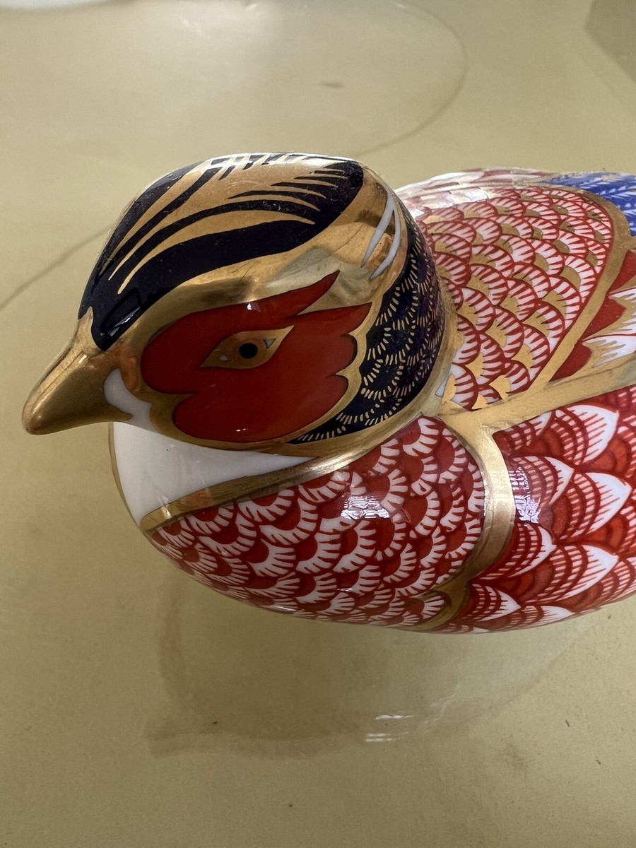 希少  CROWN DERBY  Antornette 花瓶 Discover 17 Royal Crown Derby Antoinette and royal crown