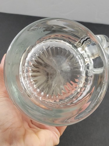 Piedra de cristal grabada alemana con tapa de peltre fresas y trigo de colección - Imagen 10 de 13