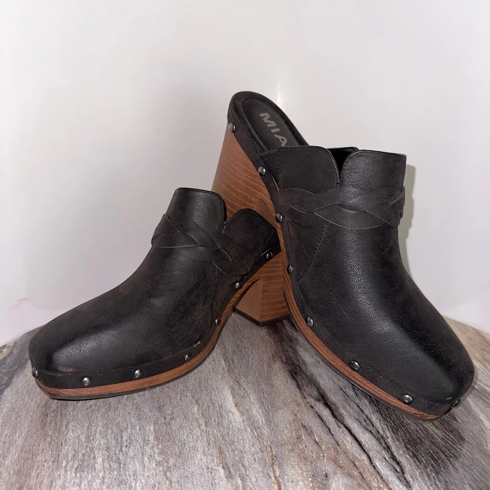 Zueco para mujer Mia talla 8,5 negro imitación cuero mula toboganes Foto 3 de 4