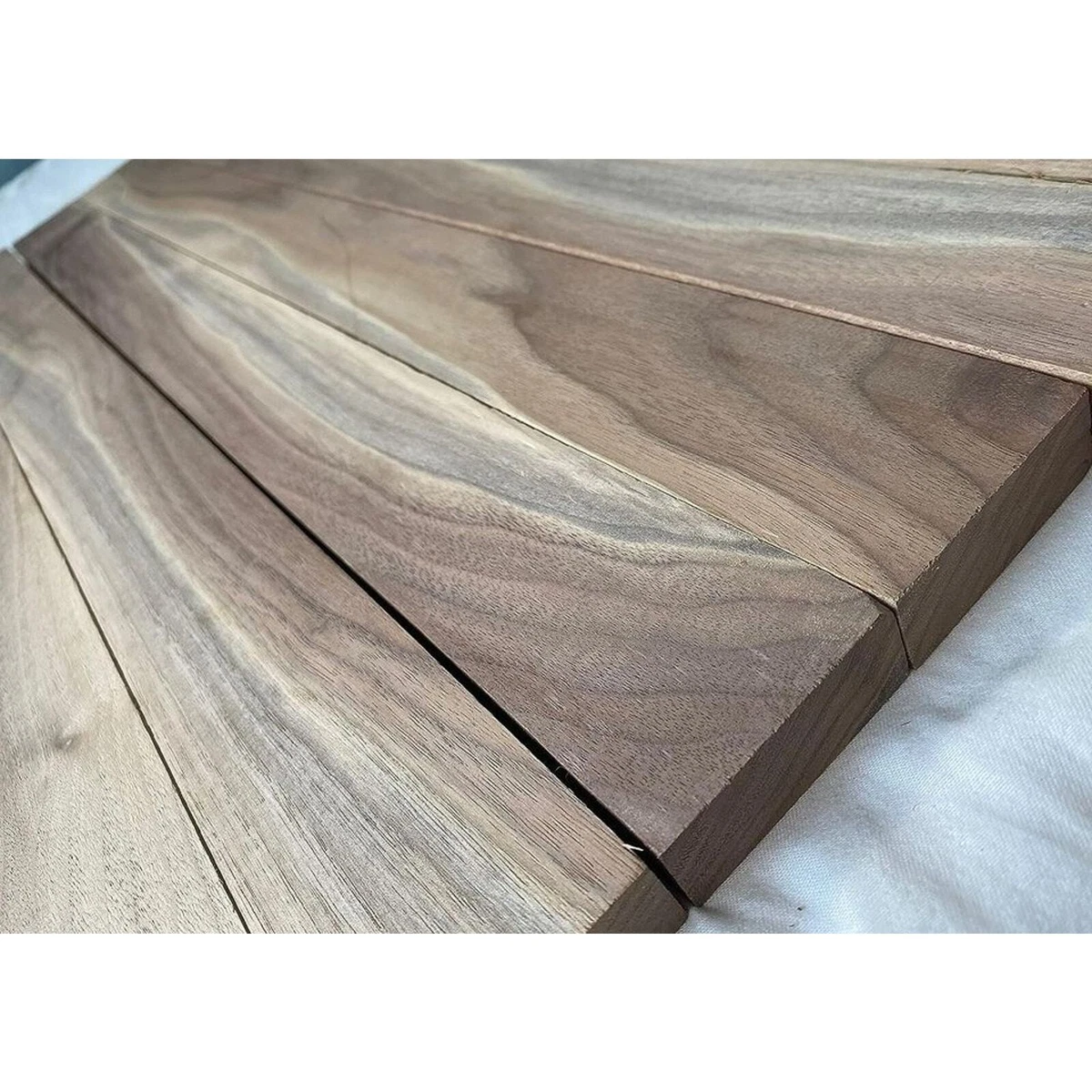 Tablas de nogal sappy para tablas de cortar / juegos de ajedrez - paquete de 18 tablas