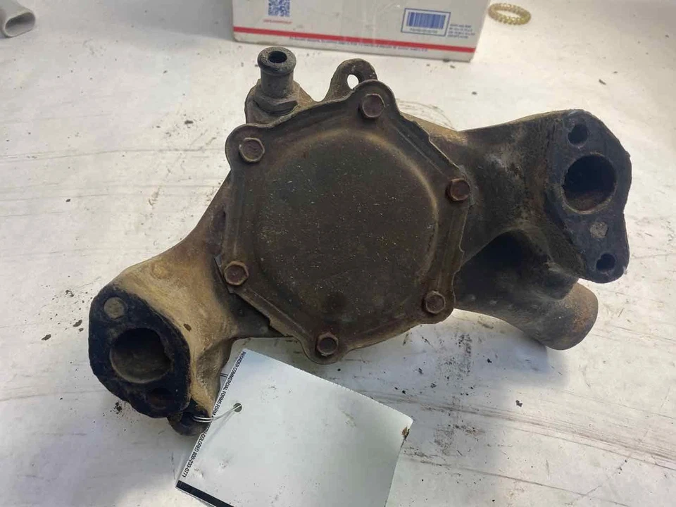 Bomba de refrigerante Chevy Pickup 10 1977 - 1987 Foto 3 de 3