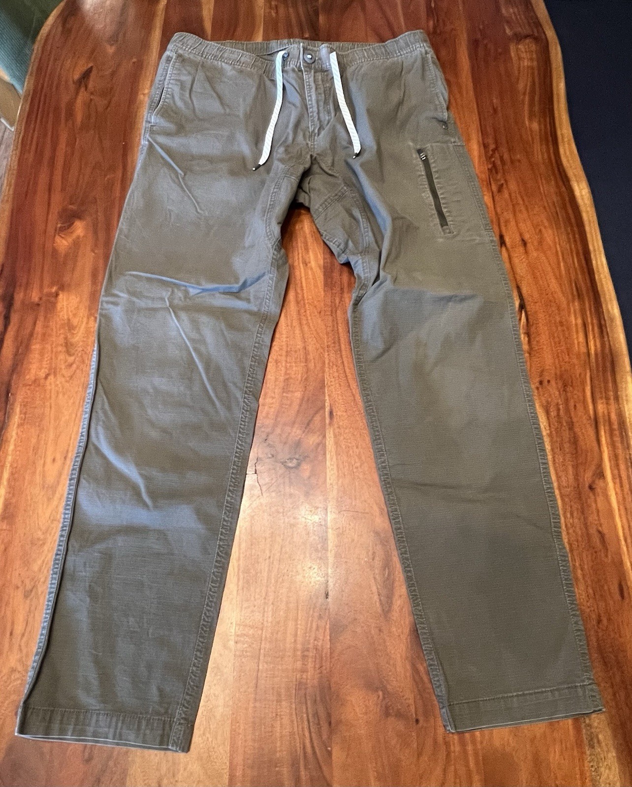 Vuori Ripstop Pants XXL Green with Zip Pocket and Drawstring Waist