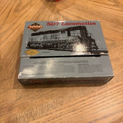 Proto 2000 Series #8228 SD7 Locomotive S/P  #5321 Model Trains HO Scale.  NEW!