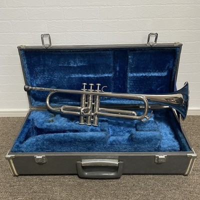 YAMAHA YTR-135 YTR135 Trumpet Silver Color with Hard Case YAMAHA YTR-135 YTR135 Trumpet Silver Color with Hard Case
