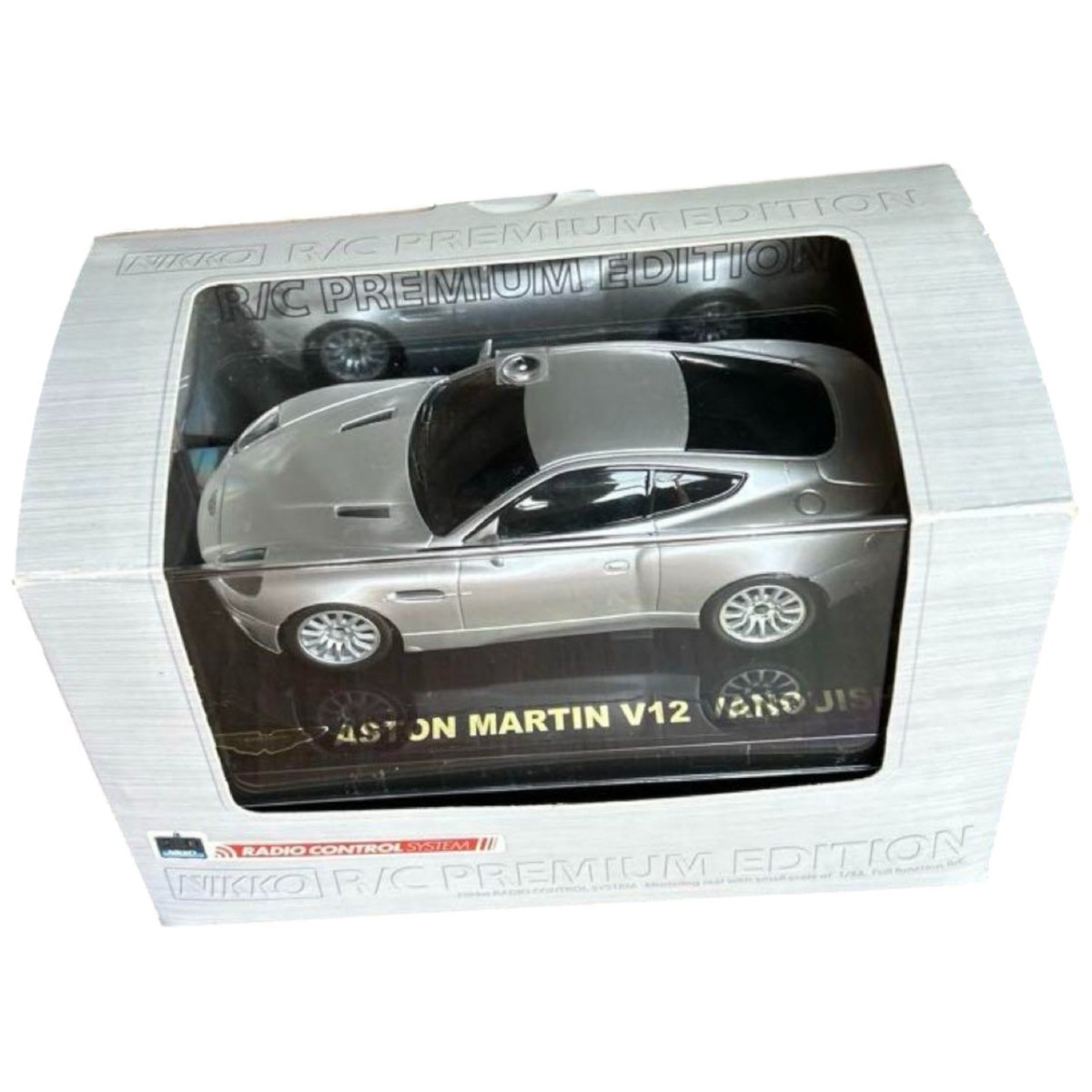 京商 Aston Martin V12 Vanquish 1/12　未使用品 京商 (キョウショウ) モデルカー 1/12 Aston Martin V12 Vanquish