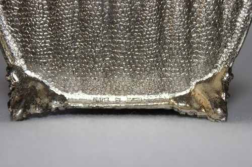 SILVER TONE HINGED HEART SHAPED JEWELRY TRINKET BOX RED VELVET LINED - Picture 10 of 12