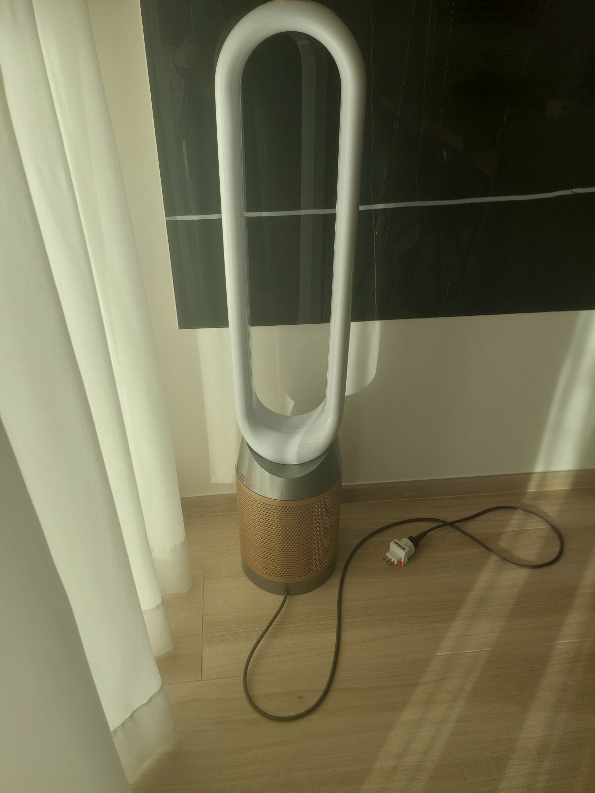 Foto 2 di 2