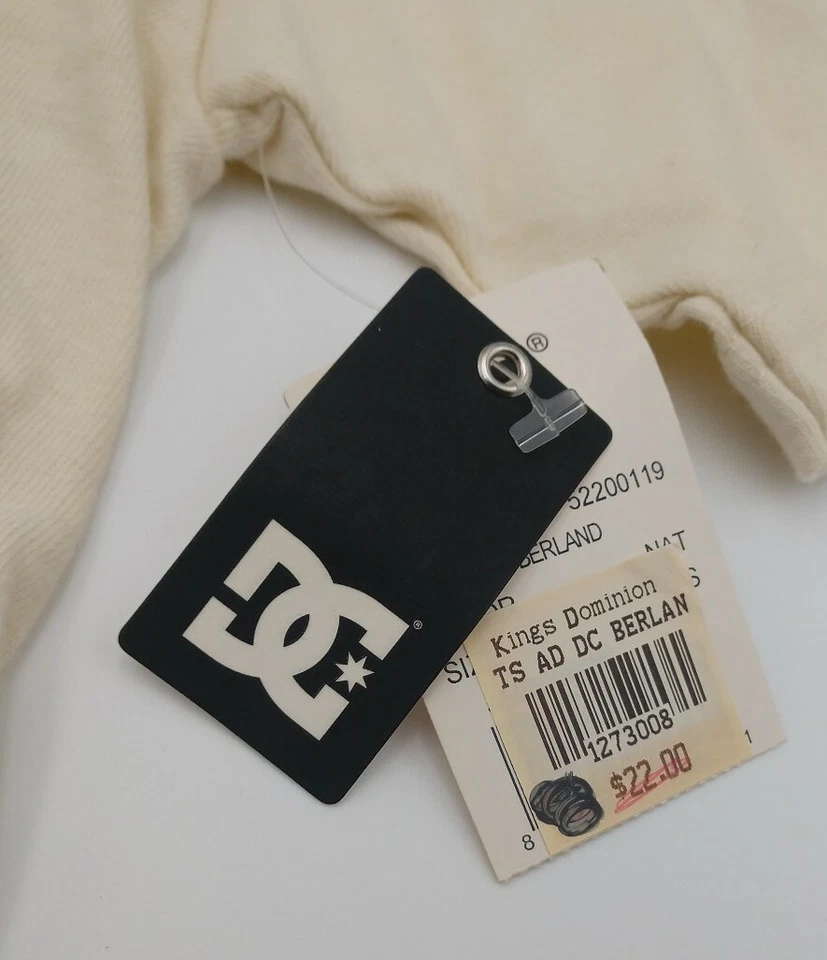 Camiseta De Colección DC Shoes Talla S Crema Monopatín Kings Dominion Sin Etiquetas (Rara) Foto 3 de 4