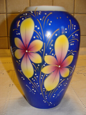 Scheibe-Alsbach Porzellan -- nachtblaue Vase Porzellan -- Höhe: ca. 18 cm Deko