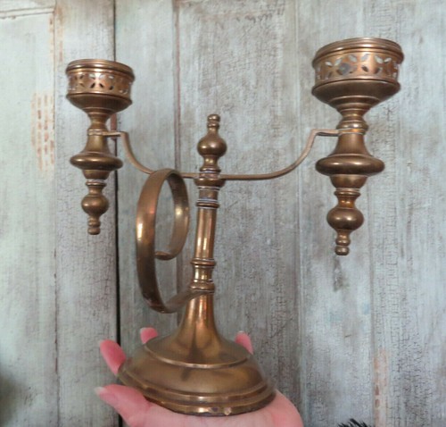 Vintage Antique Cámara Candelabro Holder w Remolino Mango Candelabro Hermoso - Imagen 2 de 9