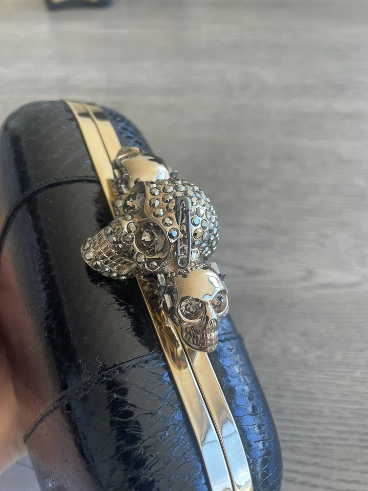 Сумка-клатч Alexander McQueen Skull Box черная - Изображение 4 из 4