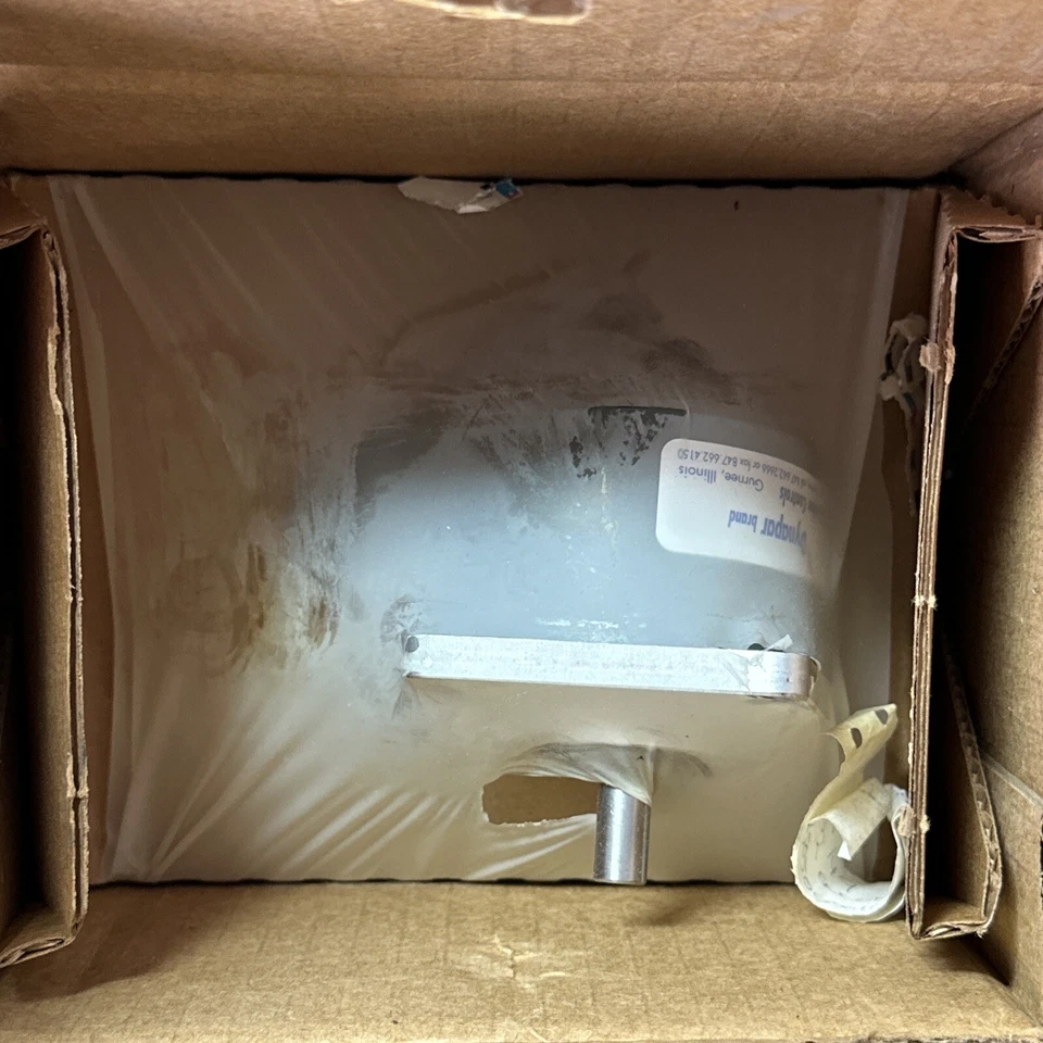 NEW IN BOX- Danaher Dynapar Flange Mount Encoder HR52505000011 3/8” Shaft 5-26V - Image 4 of 4
