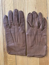 100 Genuine Leather Gloves. New. Size Medium.