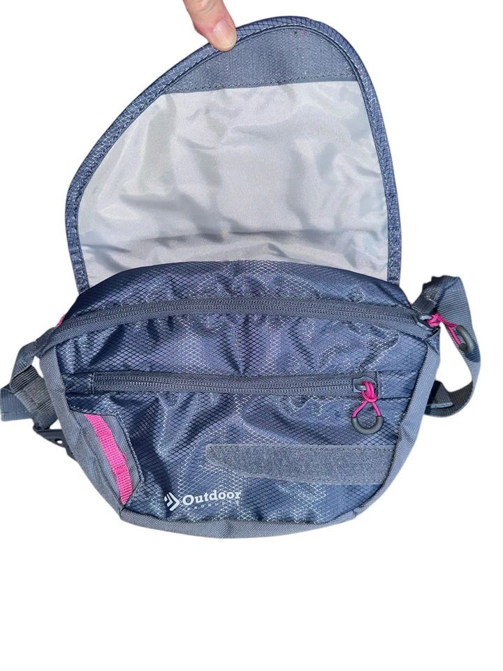 Saco de cintura Fanny Pack corpo transversal cinza e rosa produtos externos usado - Imagem 4 de 4