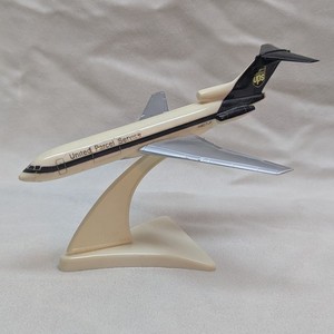 VTG United Parcel Service Plane N907UP Desk Model Display 6” UPS