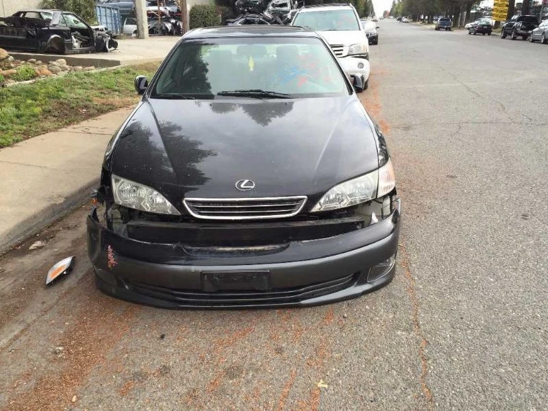 00 01 LEXUS ES300 MONTAJE CINTURÓN SEGURIDAD TRASERO MONTADO EN EL CENTRO  Foto 4 de 4