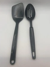 Vintage EKCO Hunter Green Slotted Serving Spoon & Trudeau Angled Spatula Lot