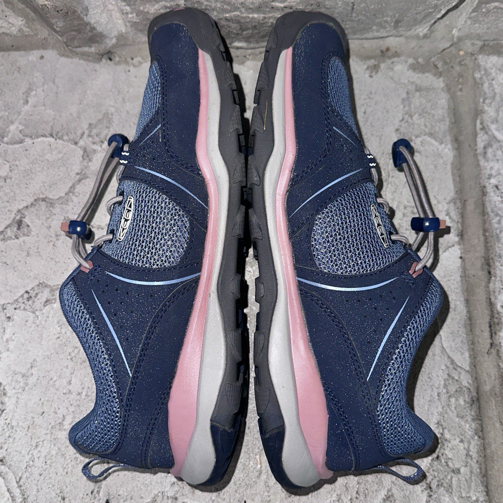 Scarpe da trail Keen Terradora II con lacci blu come nuove 6 giovani bambini