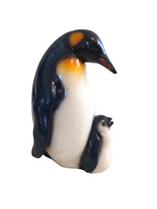 Ebros Antarctica Natural Habitat Warrior Emperor Penguin Father & Chick Figurine