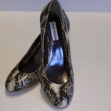 STEVE MADDEN Shoes Leopard Pumps