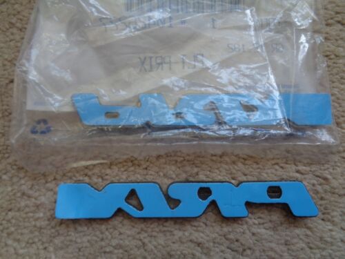 NOS GM 10426227 2000 2001 PONTIAC GRAND "PRIX" FRONT DOOR EMBLEM BLACK OEM NEW - Picture 3 of 3