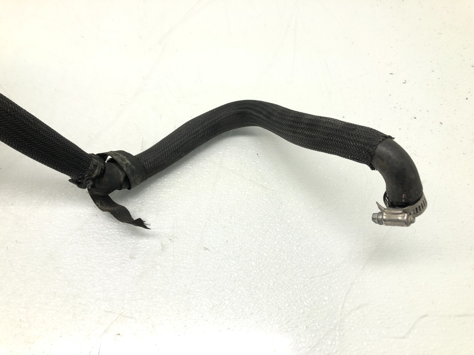 2014-2017 MASERATI GHIBLI S 3.0L COOLANT EXPANSION TANK RESERVOIR W/ CAPS OEM.