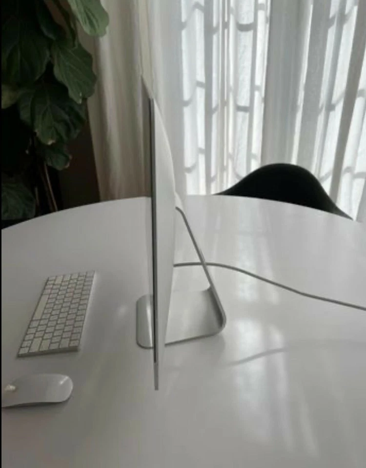 Apple iMac A1418 21.5" Desktop Intel Core i5 2.7 GHz ,1TB SSD Samsung, 16GB RAM - Image 3 of 4