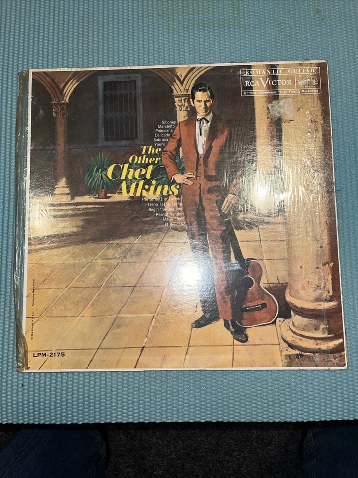 Chet Atkins The Other Chet Atkins (Vinyl, 1960) RCA Victor LPM 2175 Good LP - Image 2 of 3