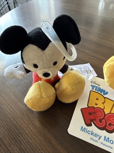 Mickey Mouse/Minnie Mouse/Winnie Tiny Big Feet Plüsch Micro Neu mit Etikett Disney - Bild 2 von 10