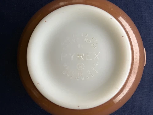 Vintage Pyrex Early American #442 1 1/2 Qt Cinderella Mixing Bowl Brown Gold