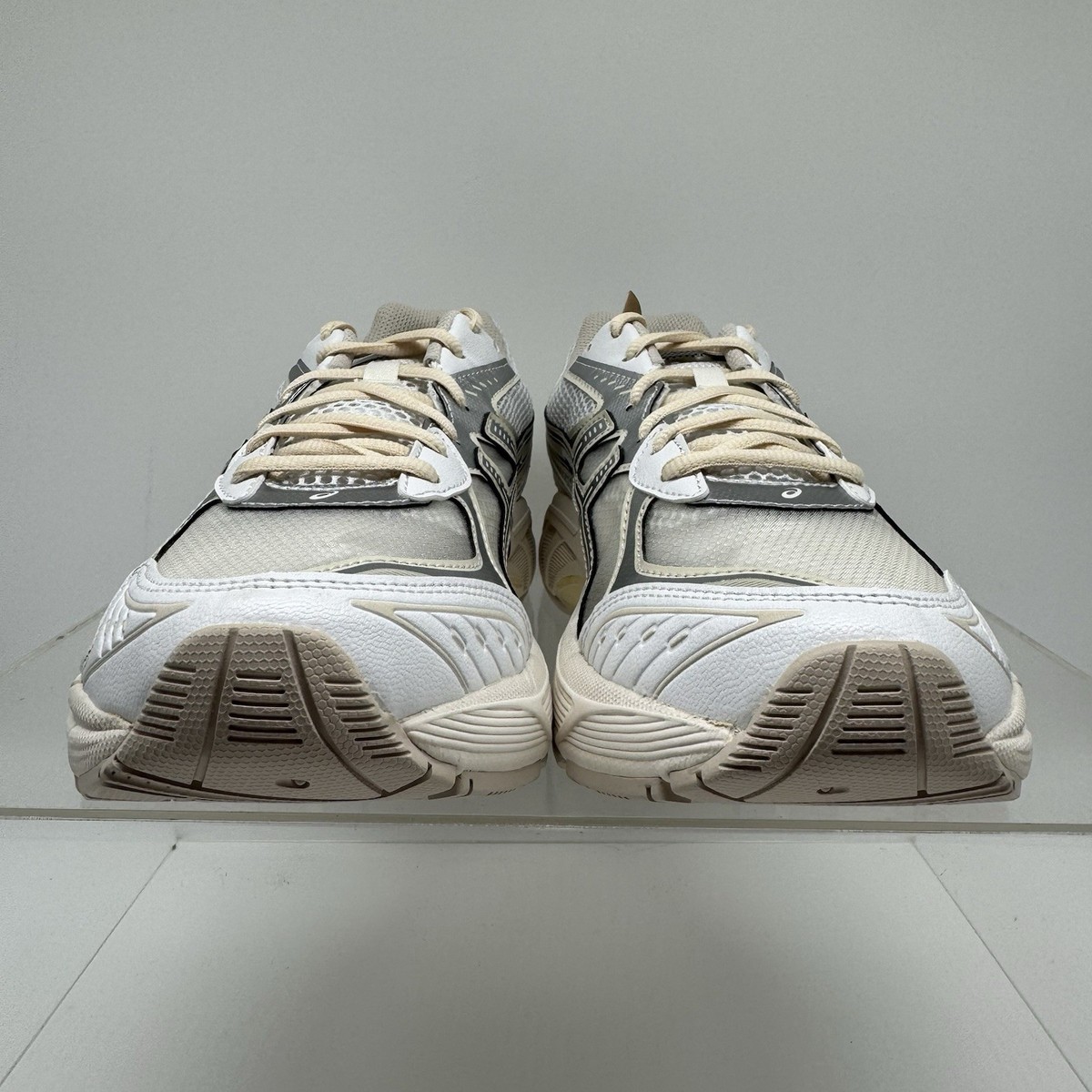 Brand New Asics Above The Cloud GT-2160 White Silver  display picture 1