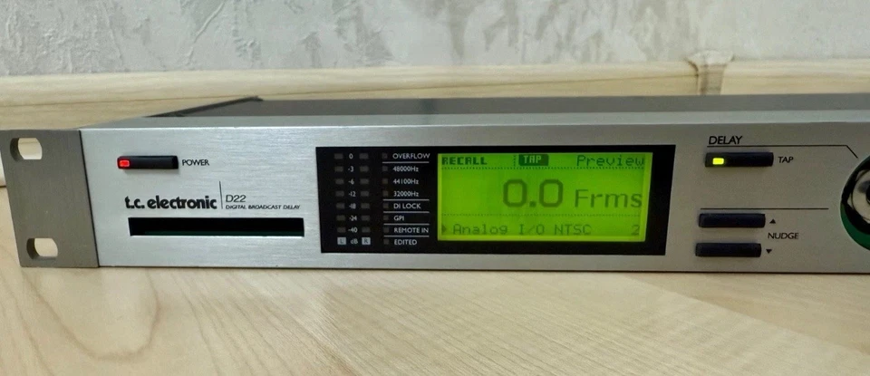 TC Electronic D22 Digital Broadcast Delay - Image 2 of 4