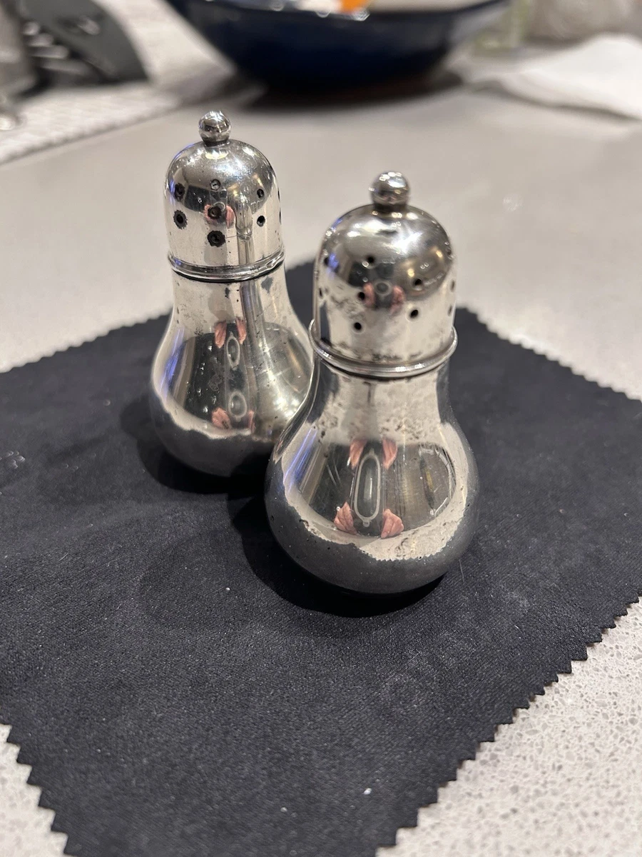 Tiffany & Co. 1900-1940 Antique US Sterling Silver Salt & Pepper