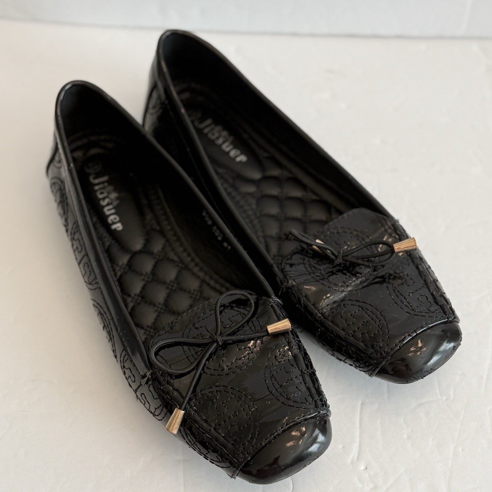 ✨ Black Patent Quilted Flats with Bow Women’s Size 41 (Fits US 9-9.5) ✨