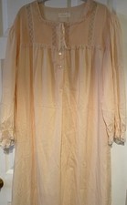 Vtg 1970  s Barbizon Nightgown Blendaire Batiste Sz XL Peach Embroidered  Lace