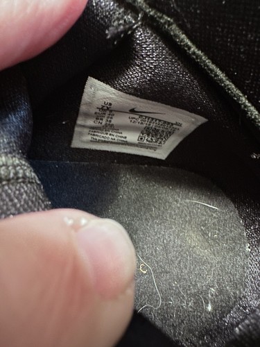 Lebron James Soldier 13 Nike Turnschuhe Jugend Größe 7 CJ1317-003 schwarz mit rotem Besatz - Bild 8 von 9