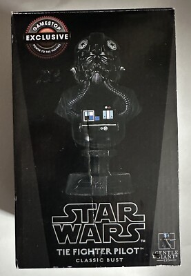 STAR WARS A NEW HOPE TIE FIGHTER PILOT GAME STOP EXCLUSIVE CLASSIC BUST NEW