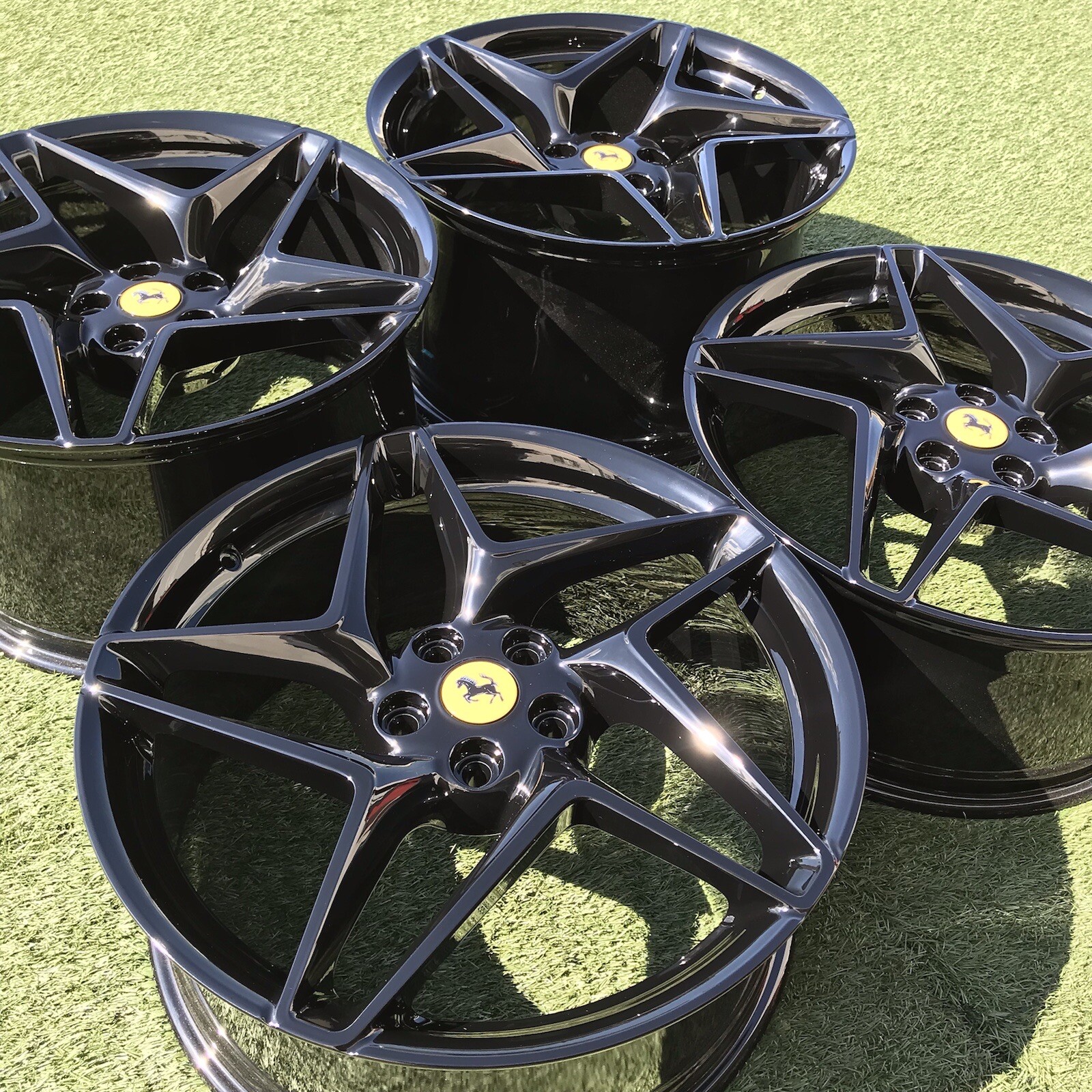 20" FERRARI F8 TRIBUTO WHEELS RIMS OEM STOCK 2021 SET 488 BLACK GENUINE